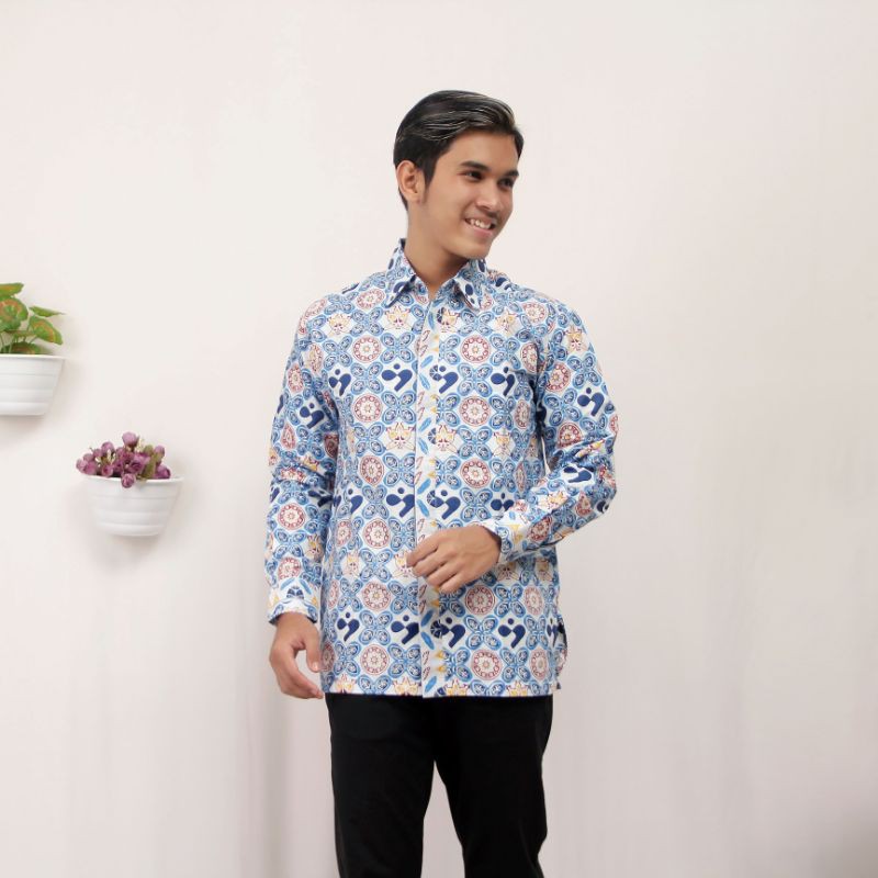 Batik Seragam